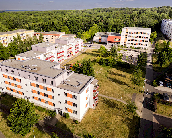 An der Holzecke 1-9